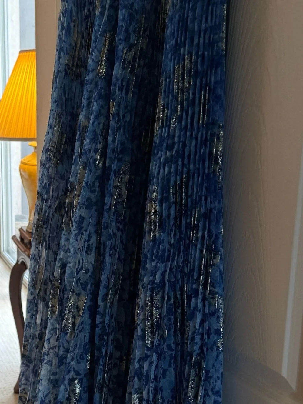 Lulus Lynwen Blue Abstract Pleated Strapless Maxi Dress - Size M - Picture 4 of 6